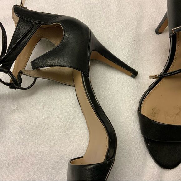 Vince Camuto Celia Black  Print Open Toe/Ankle Tie Heels 7M - Picture 9 of 10